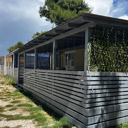 Dalmacia Mobile Homes And Caravans At The Beach Privlaka  Kültér fotó